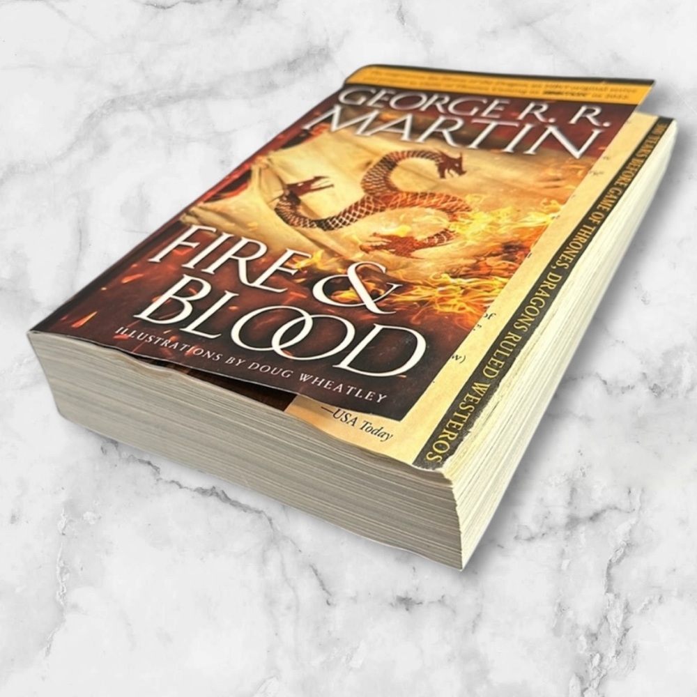 George R.R.Martin Fire & Blood paperback 2020 ( slight water damaged. Corner - Picture 5 of 10